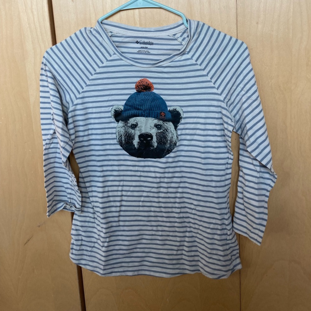 Columbia quarter sleeve winter bear T shirt